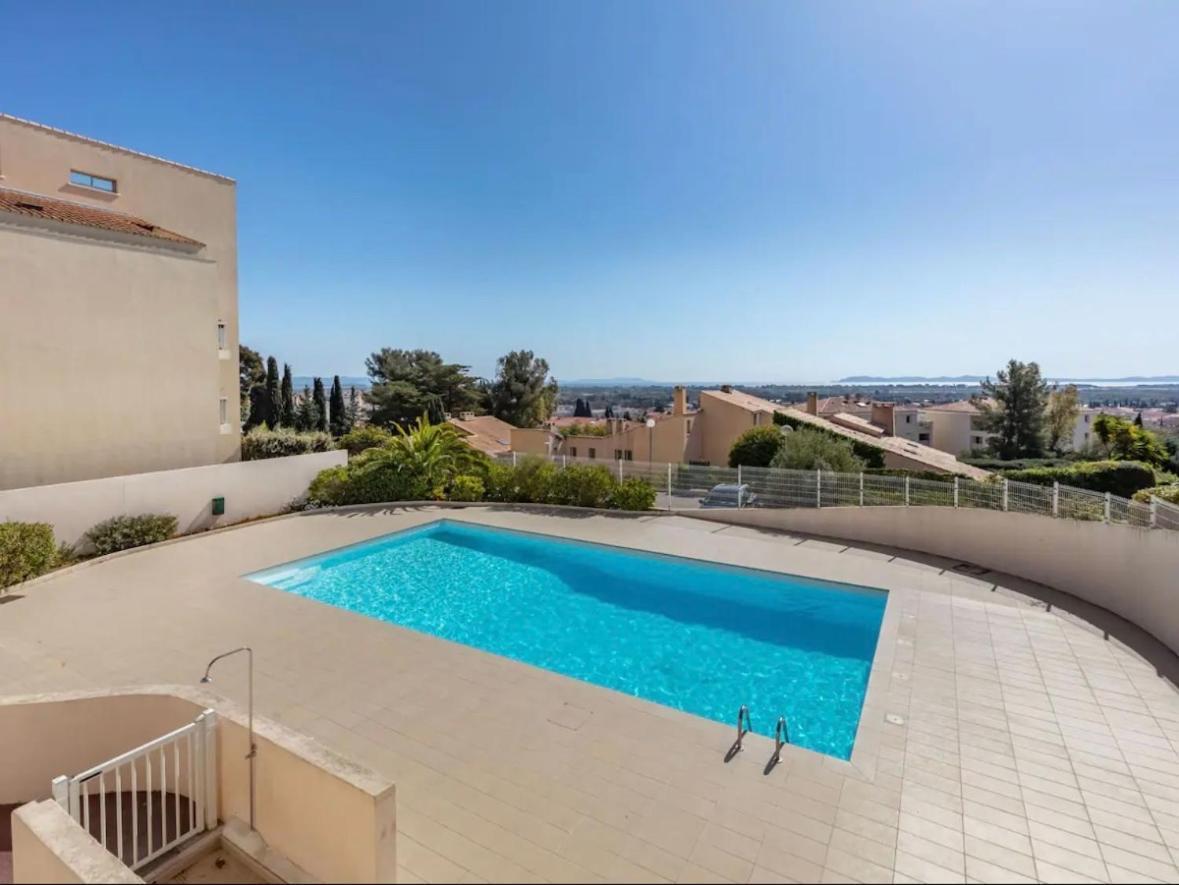 Le Soleil Bleu Hyerois Apartment Hyeres Exterior photo