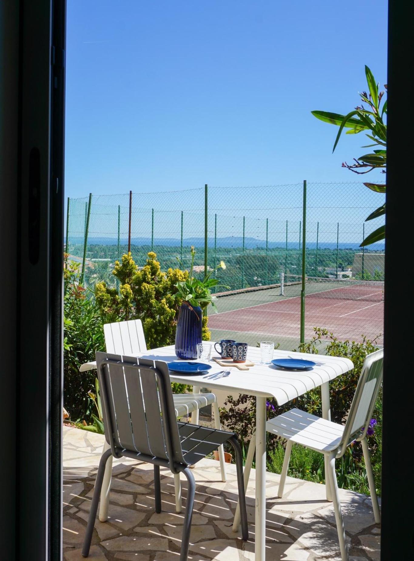 Le Soleil Bleu Hyerois Apartment Hyeres Exterior photo